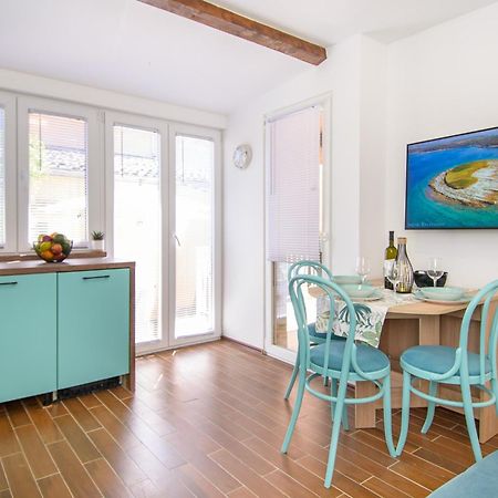 Apartman Dana Kastelir-Labinci Bagian luar foto